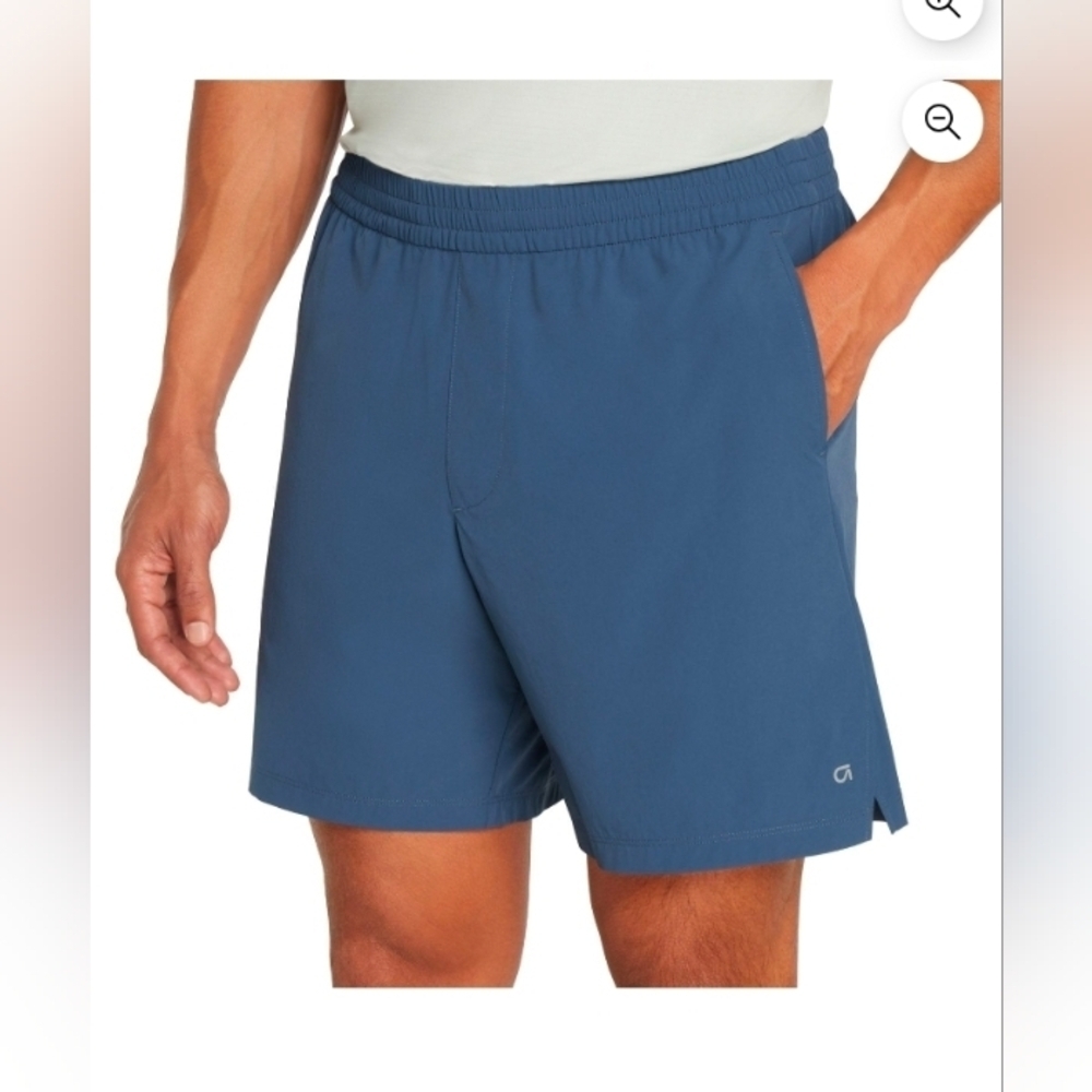 GapFit Men's Moisture Wicking Quick Dry Secure Zipper Pocket Movement